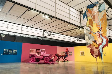  ¡El Museo de Arte Contemporáneo de Medellín: Una explosión de color y creatividad en la Ciudad de la Eterna Primavera!