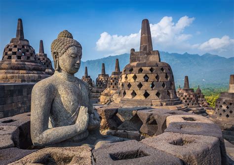  ¡El Templo de Borobudur: Una Maravilla Arquitectónica Java en el Corazón de Indonesia!