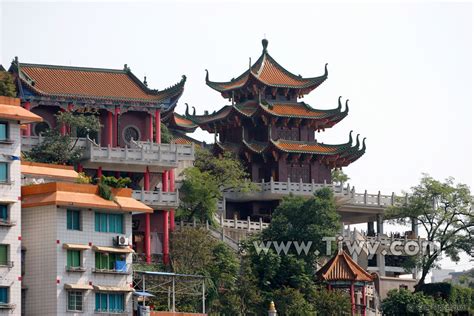 ¡Sumérgete en la historia y la majestuosidad del Templo de la Gran Paz en Zunyi!