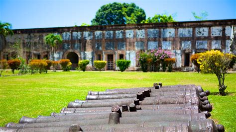  El Fuerte Tanjung Putra: Una Fortaleza Colonial Encantará Tu Alma Histórica